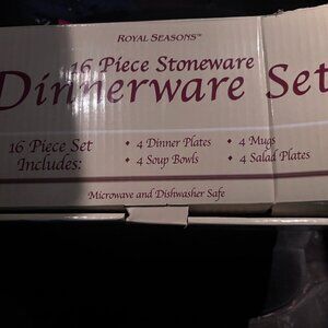 Christmas table setting